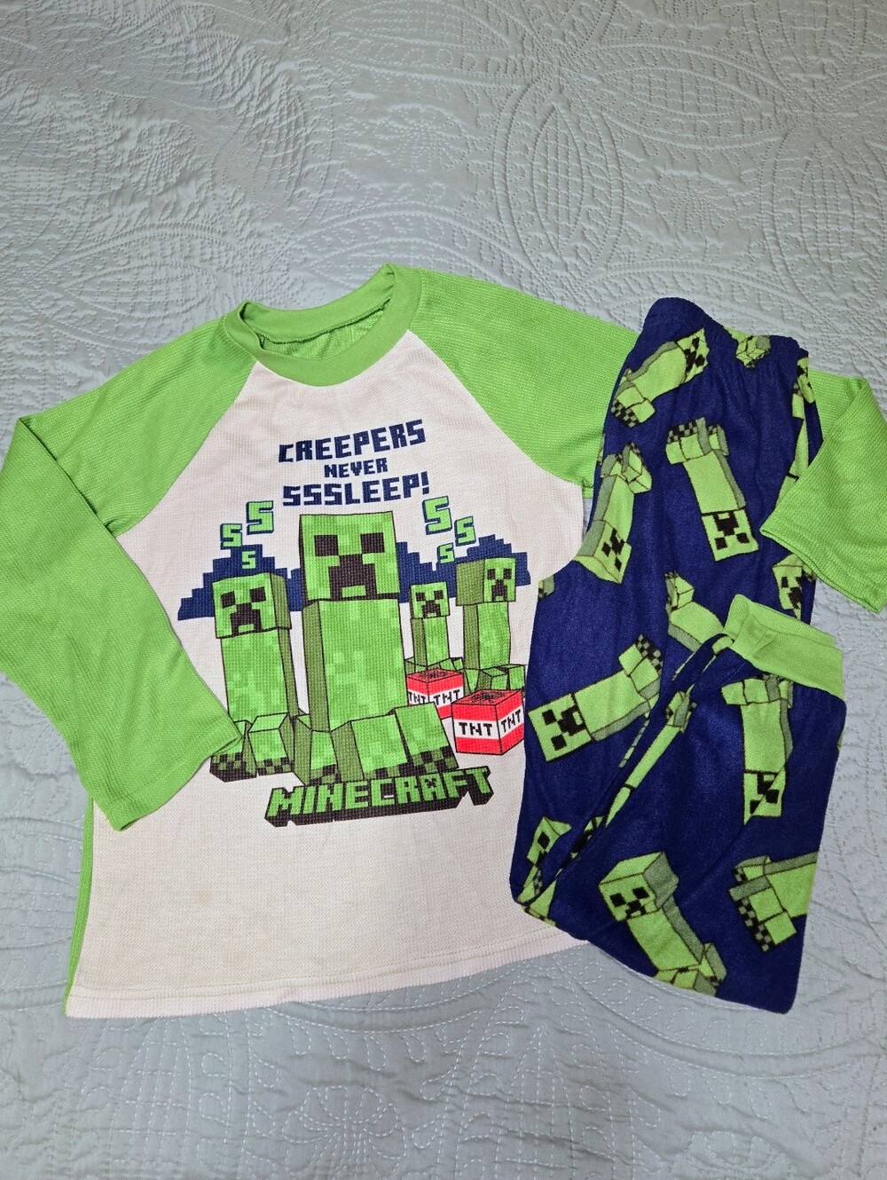 Minecraft Boy's M Creeper Pajama Set - Mojang - Picture 2 of 10